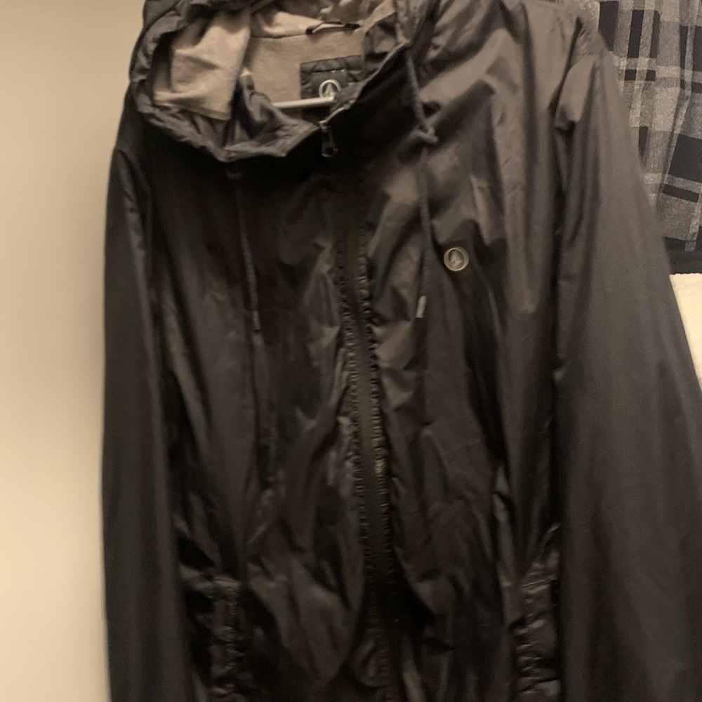 Volcom Lightweight Jacket - Picture 2 of 2